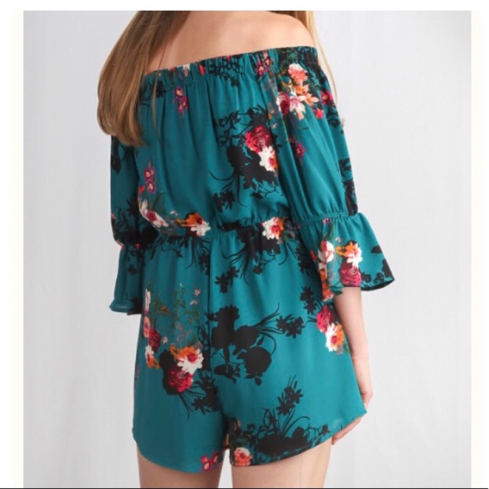 floral cold shoulder romper- boho w/ bell sleeves - Picture 3 of 5